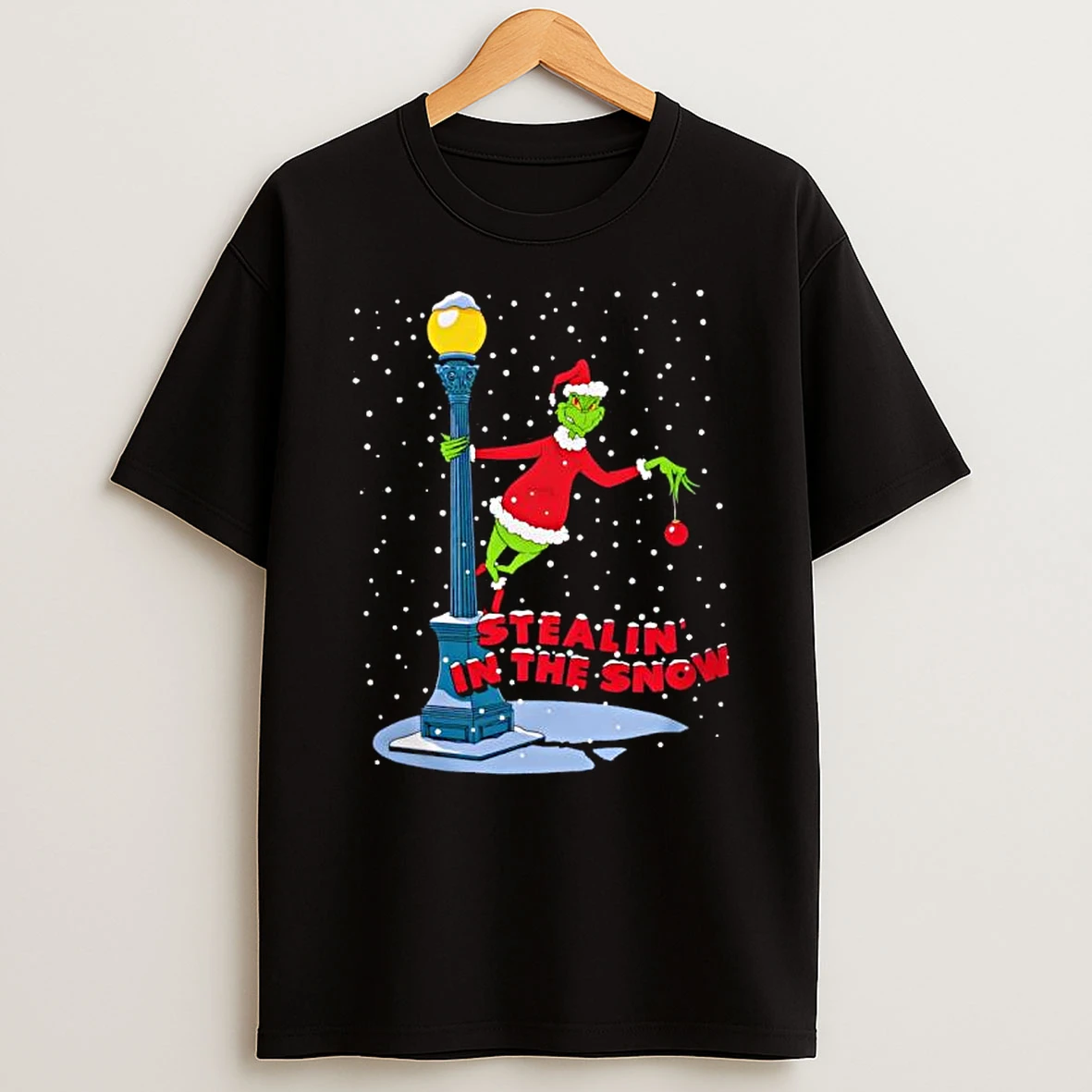 Grinch Stealing In The Snow T Shirt