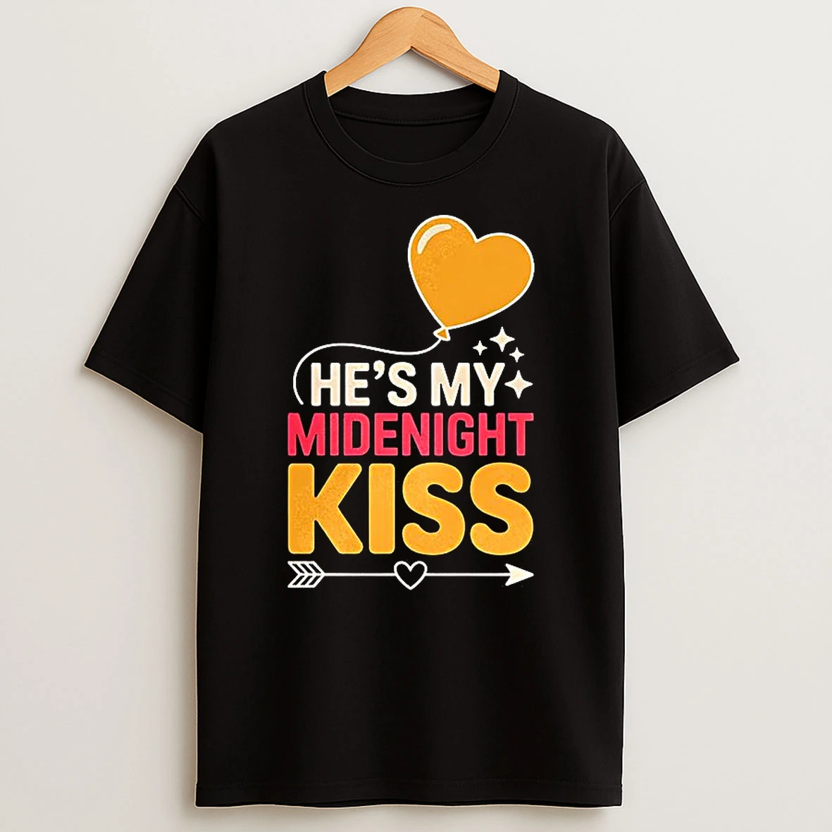 Hes My Midnight Kiss Happy New Year Heart Bubbles Arrow T Shirt