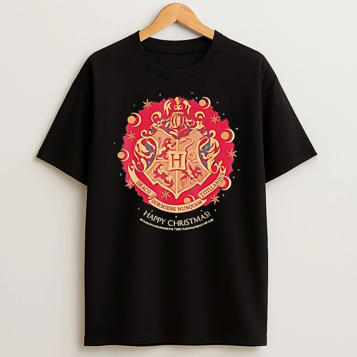 Hogwarts Emblem Happy Christmas Draco Dormiens Nunquam Titillandus T Shirt
