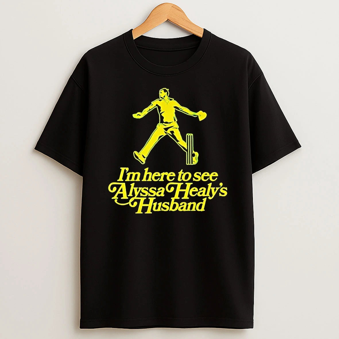 Im Here To See Alyssa Healys Husband Graphic T Shirt