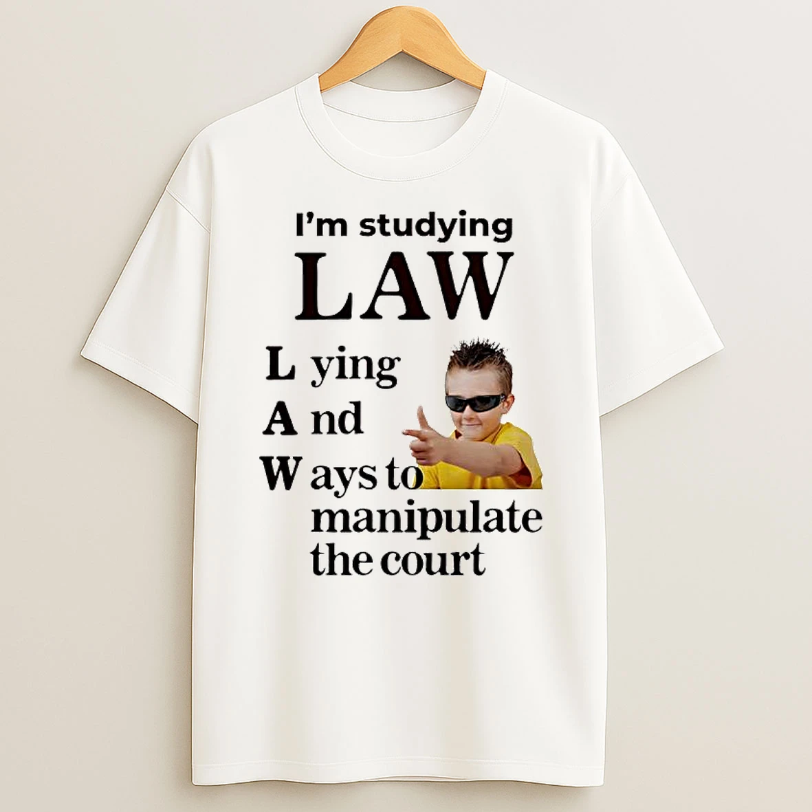 Im Studying Law Lying And Ways To Manipulate The Court Graphic T Shirt