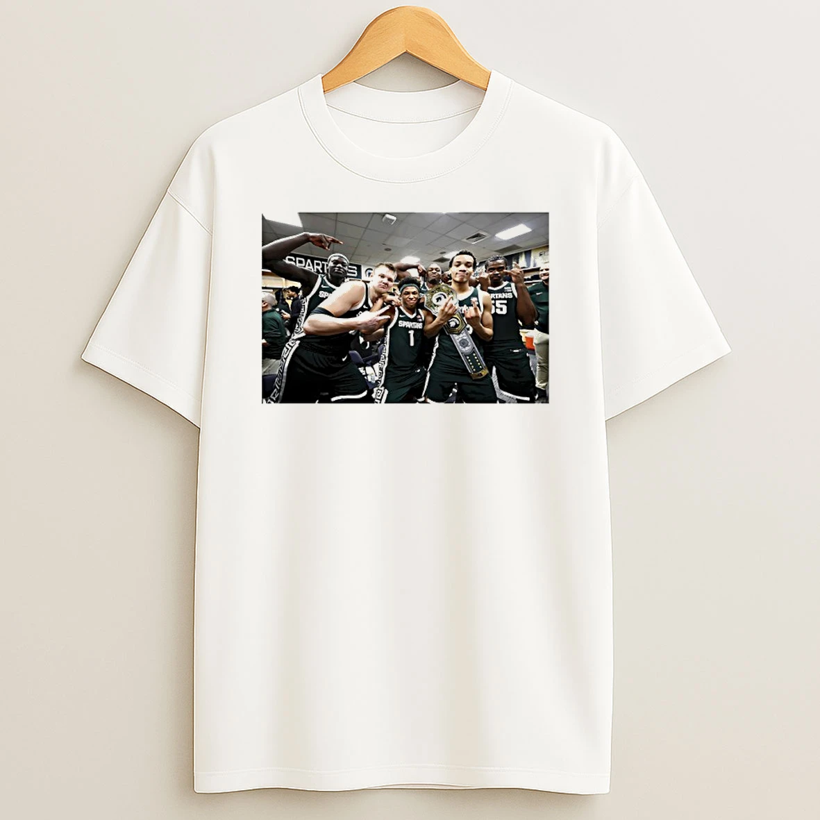 Jeff Kohler Wearing Michigan State Basketball Dawgs T Shirt