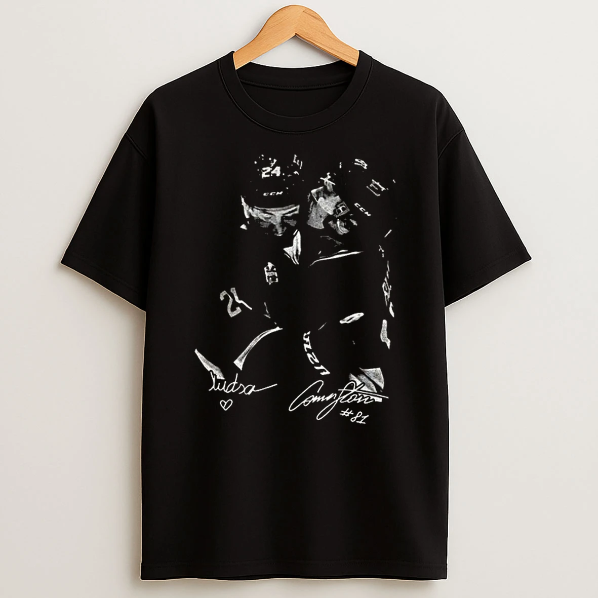 Kissing Scene Hudson Williams Connor Storrie Heated Rivalry Inspired T Shirt