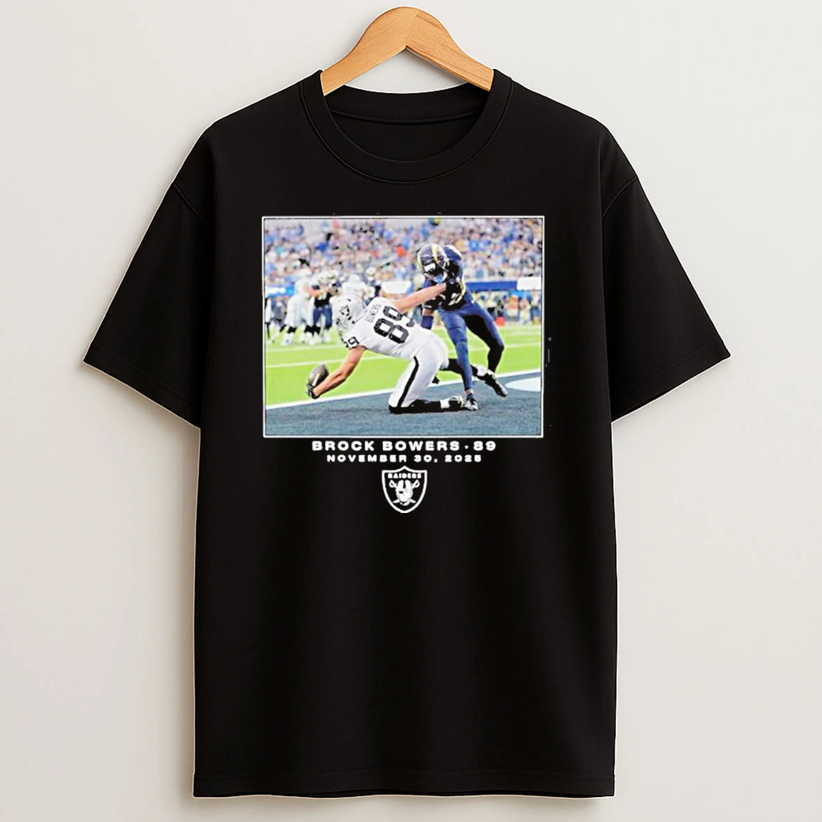Las Vegas Football Raiders Brock Bowers Flash Features Week 13 T Shirt