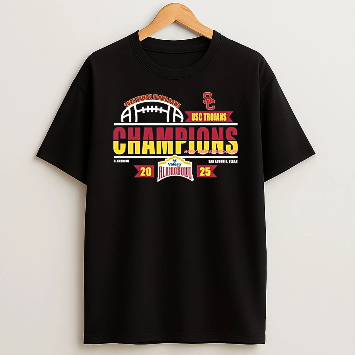 Mens Usc Trojans Football 2025 Valero Alamo Bowl Champions Locker Room T Shirt