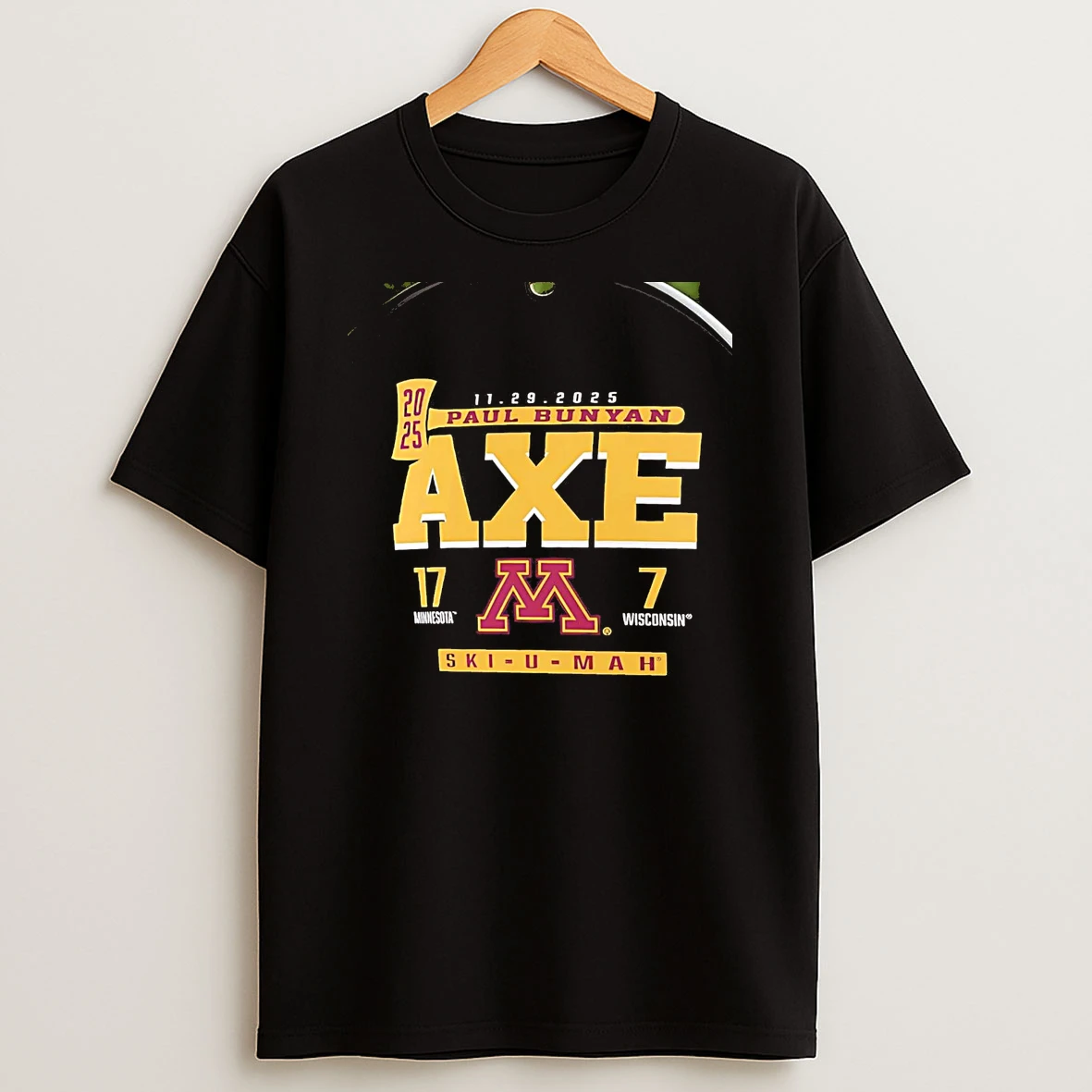 Minnesota Golden Gophers Vs Wisconsin Badgers 2025 Paul Bunyans Axe Score Christmas Chriast T Shirt