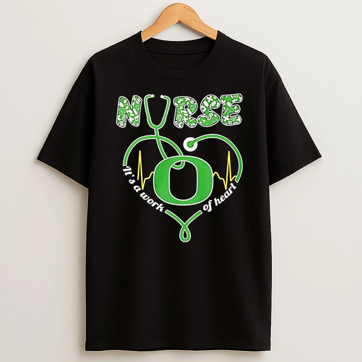 Nurse Oregon Ducks Its A Work Of Heart T Shirt