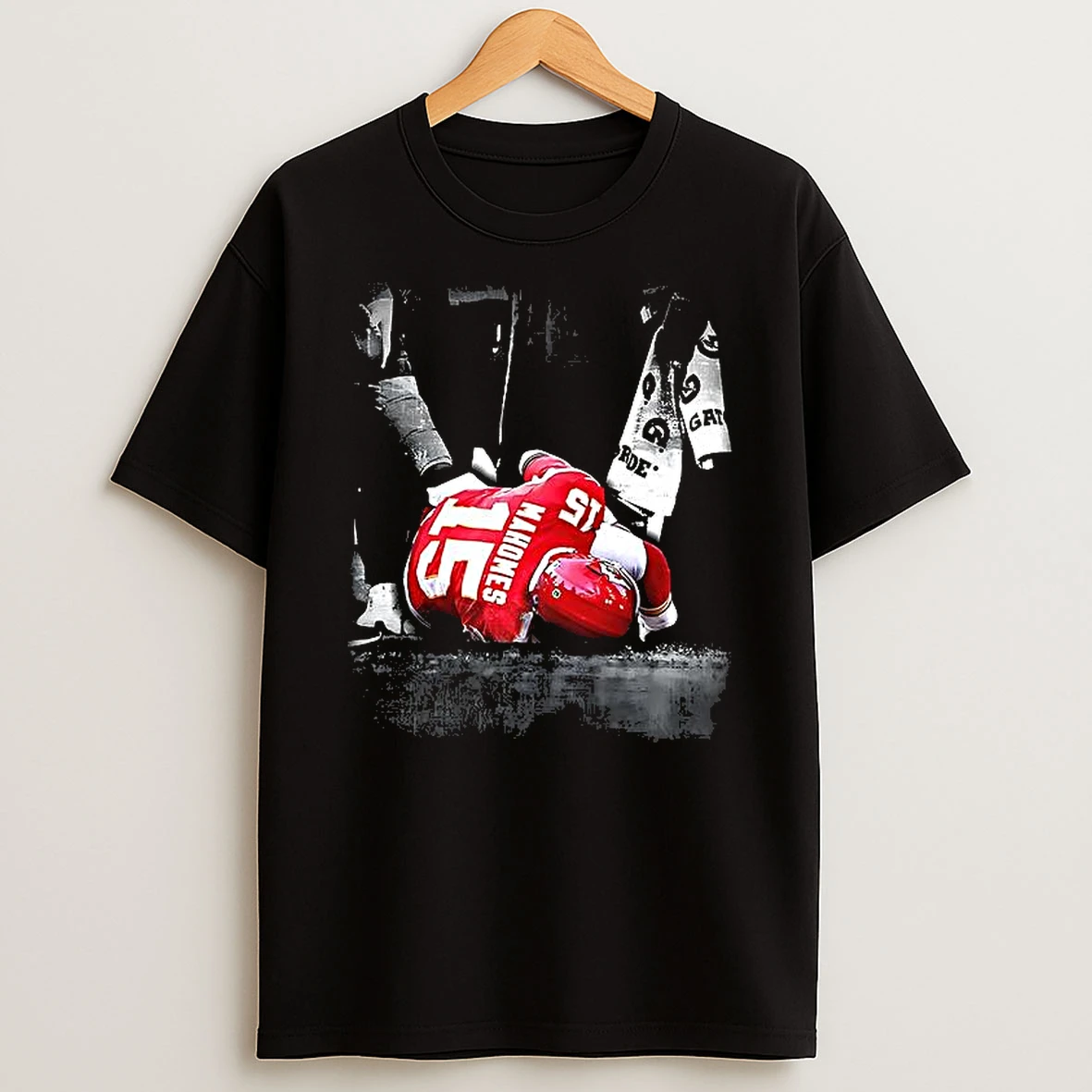 Patrick Mahomes Kansas City Chiefs Football 2025 Injury Image T Shirt