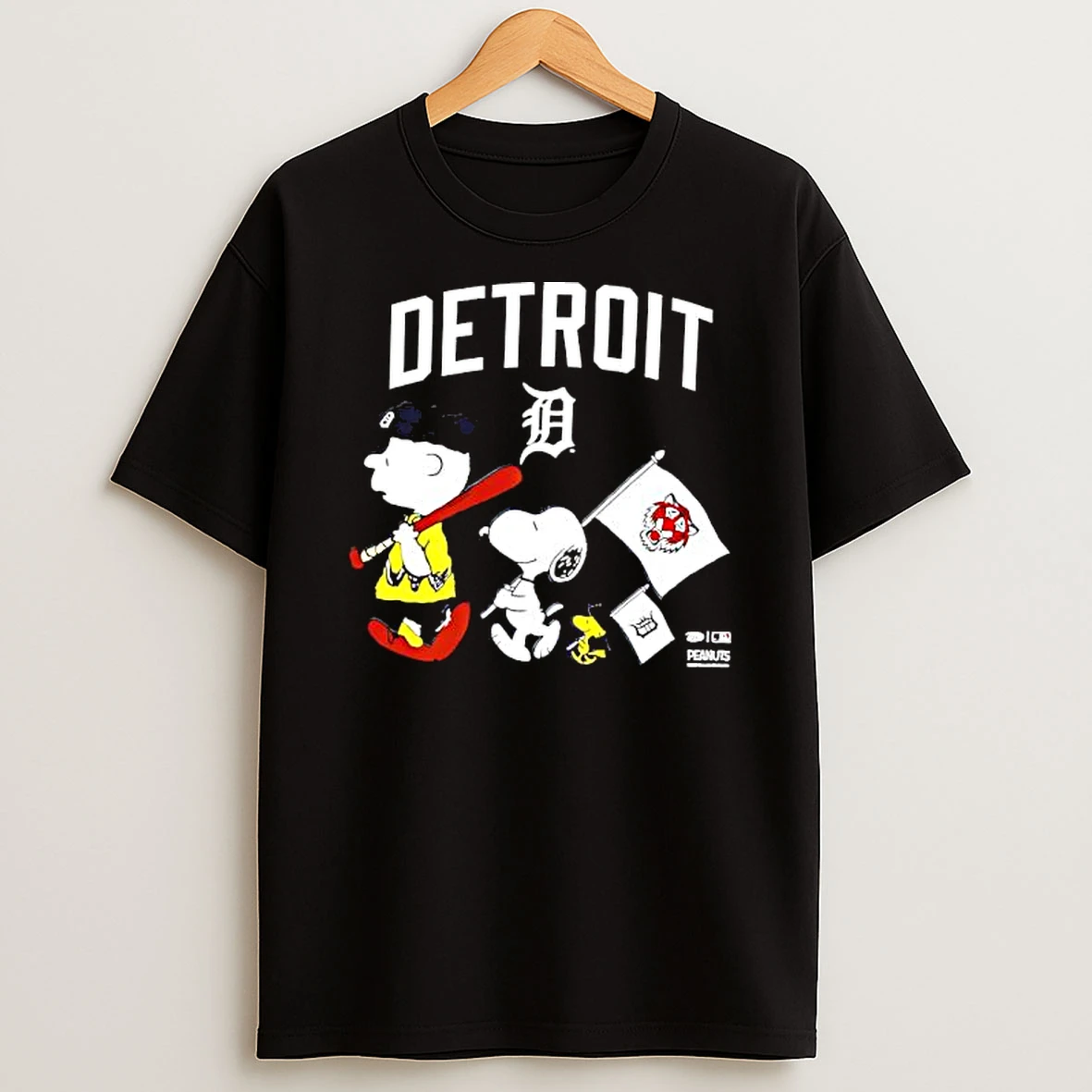 Peanuts Chracters Flag With Detroit Tigers T Shirt