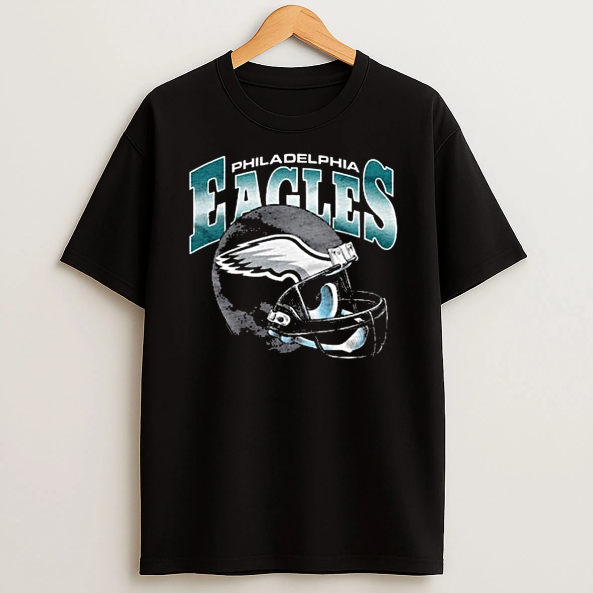 Philadelphia Eagles Gradient Helmet T Shirt