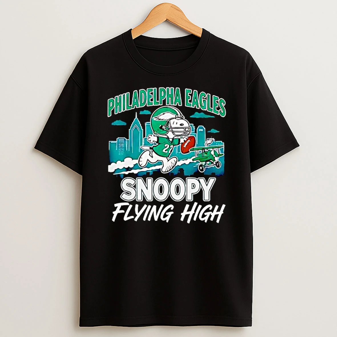 Philadelphia Eagles Snoopy Flying High Football Peanuts Fan T Shirt