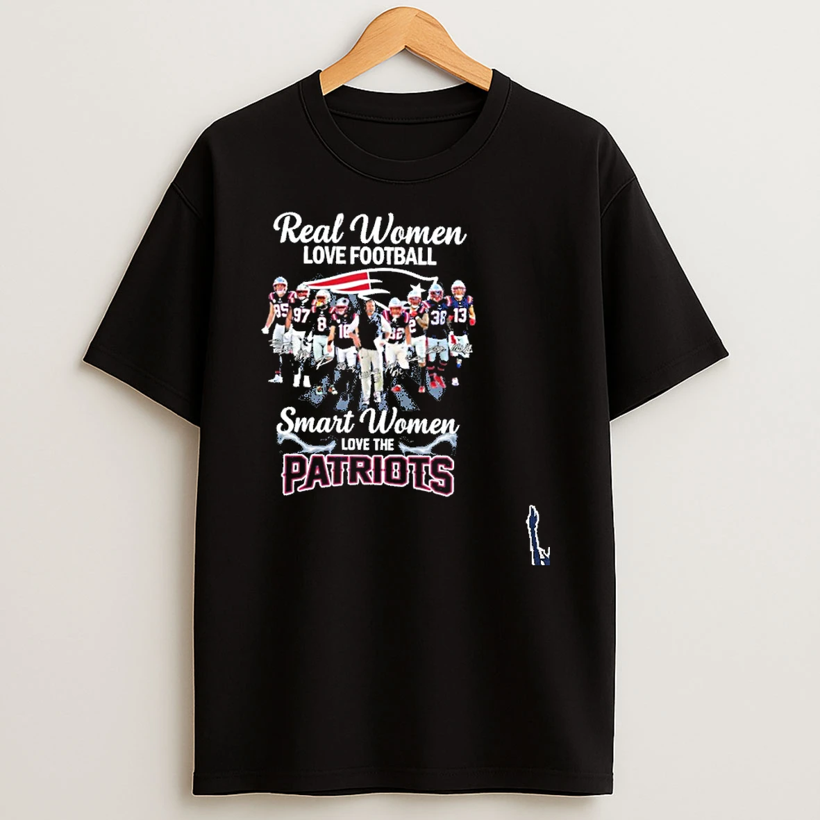 Real Women Love Football Team Player Signature Smart Women Love The Patriots T Shirt