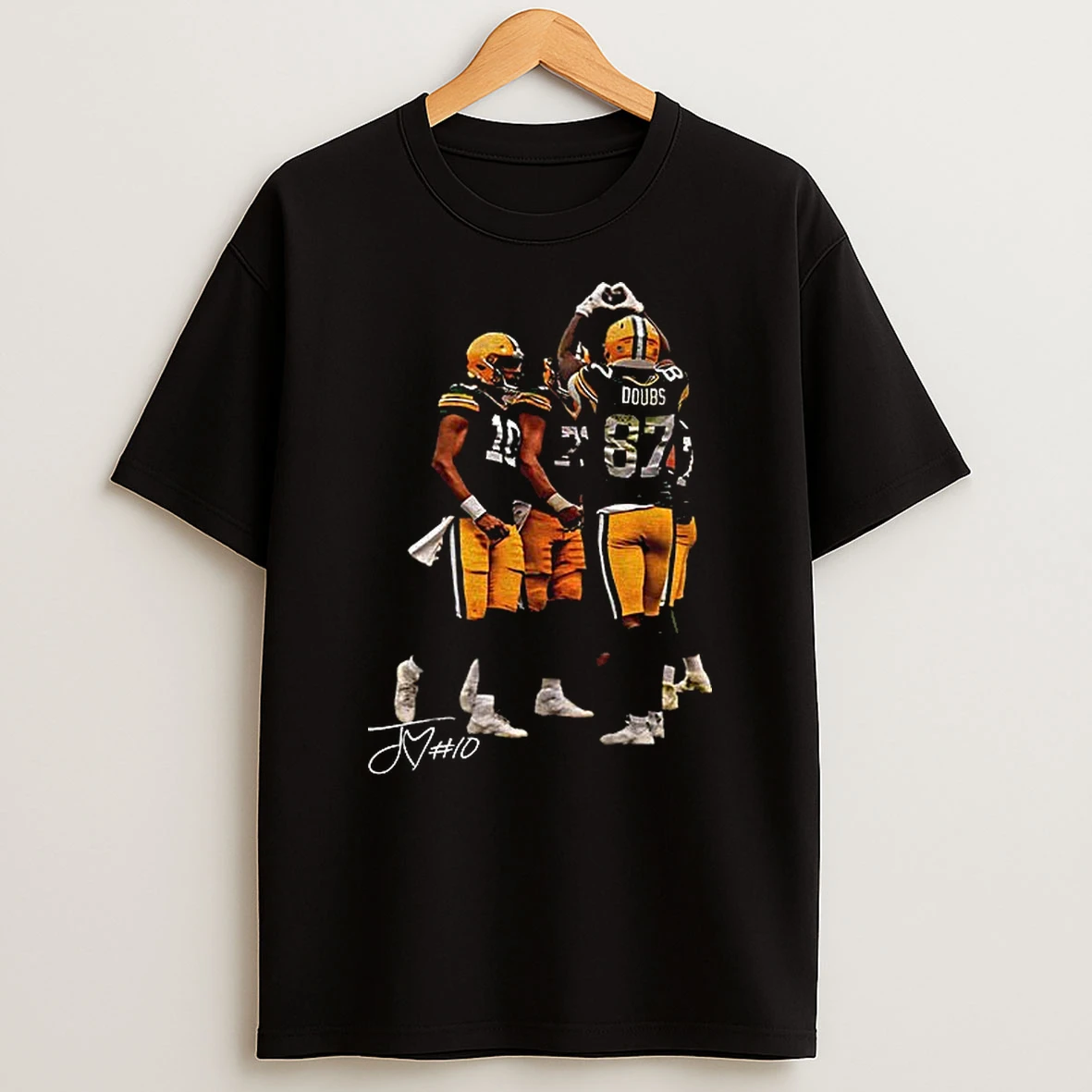Romeo Doubs And Jordan Love Green Bay Packers Football Nfl Love Hands Sign Signature T Shirt