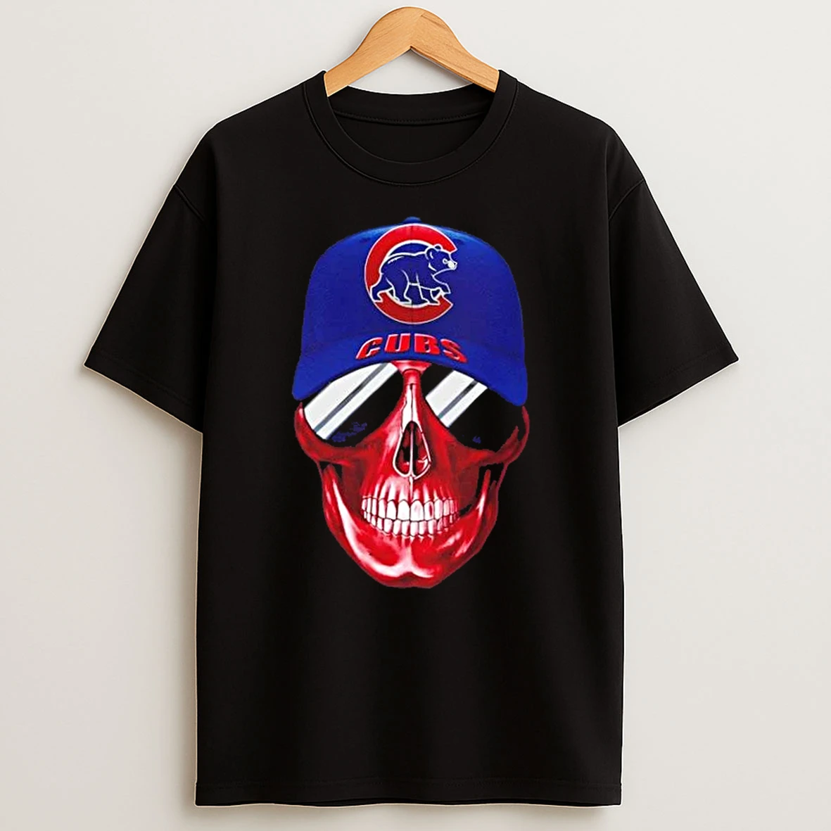 Skull Wearing A Cap Chicago Cubs And Smiling With Fans T Shirt
