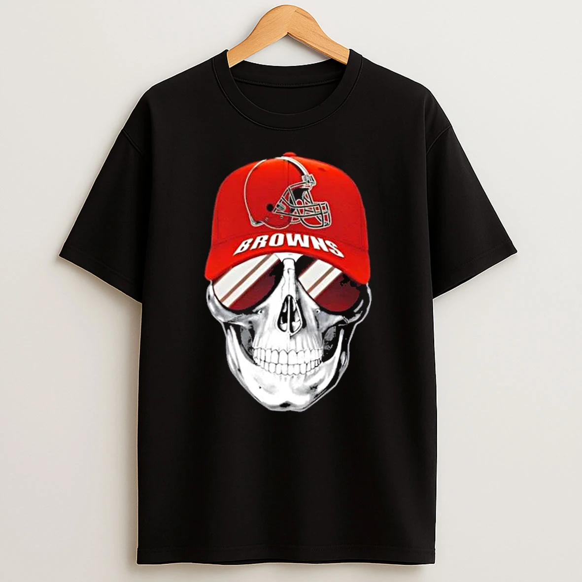 Skull Wearing A Cap And Smile Cleveland Browns Fans T Shirt