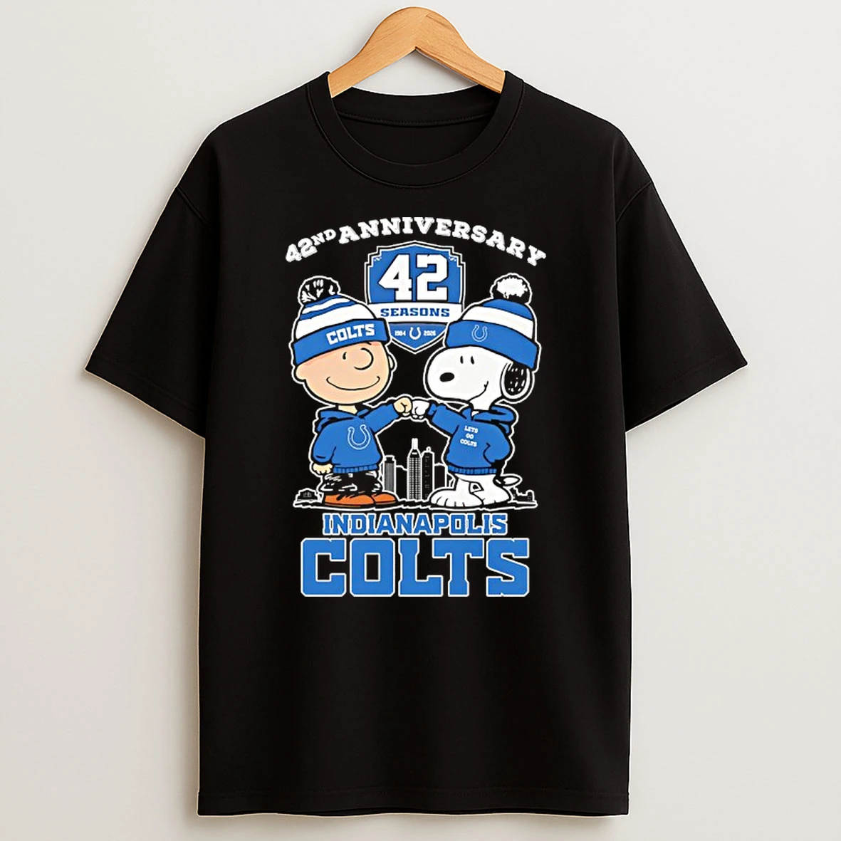 Snoopy And Charlie Brown Indianapolis Colts Football 42nd Anniversary 42 Seasons T Shirt