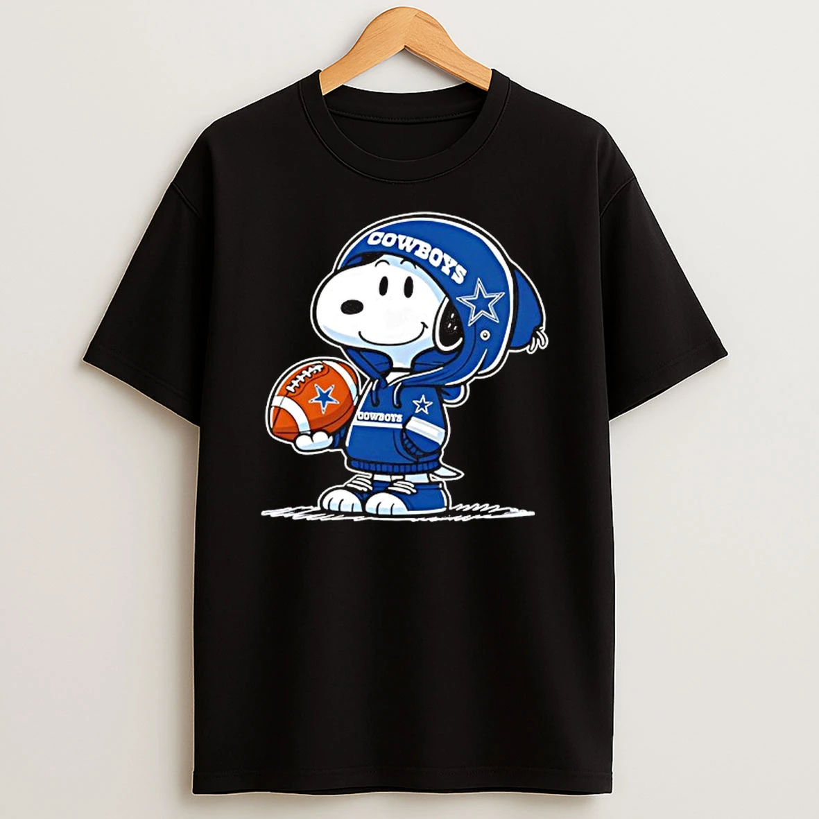 Snoopy Wears Dallas Cowboys Football T Shirt