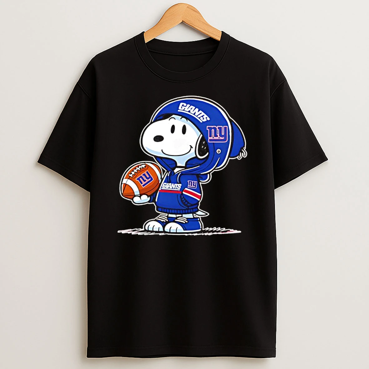 Snoopy Wears New York Giants Football T Shirt