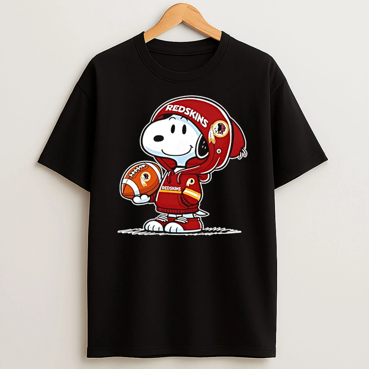 Snoopy Wears Washington Redskins Football T Shirt