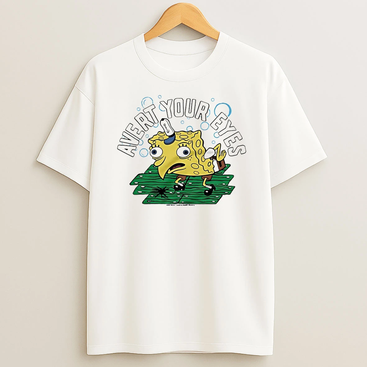 Sponge Squarepants Avert Your Eyes Circle T Shirt