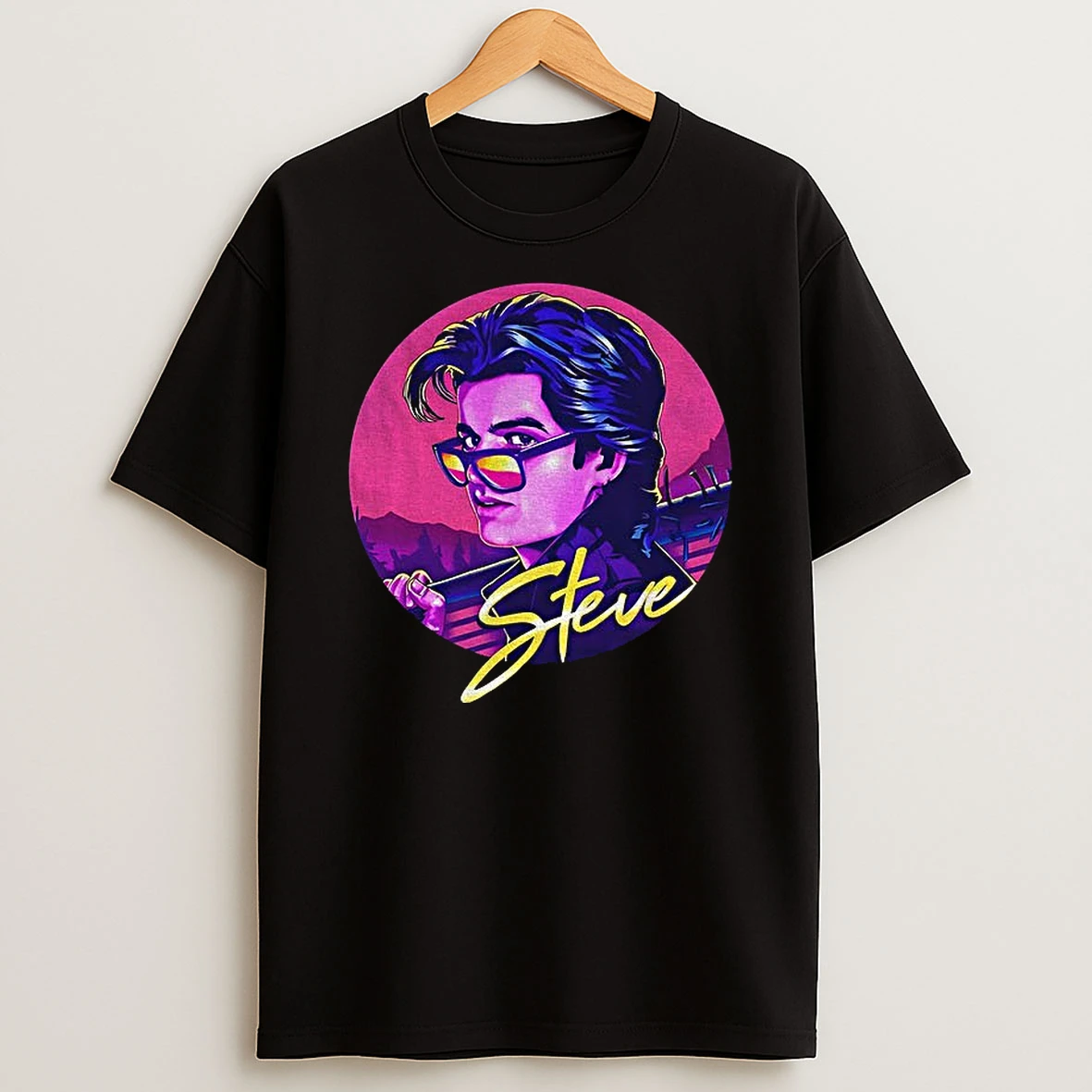Steve Harrington Joe Keery Wearing Glass Vintage T Shirt