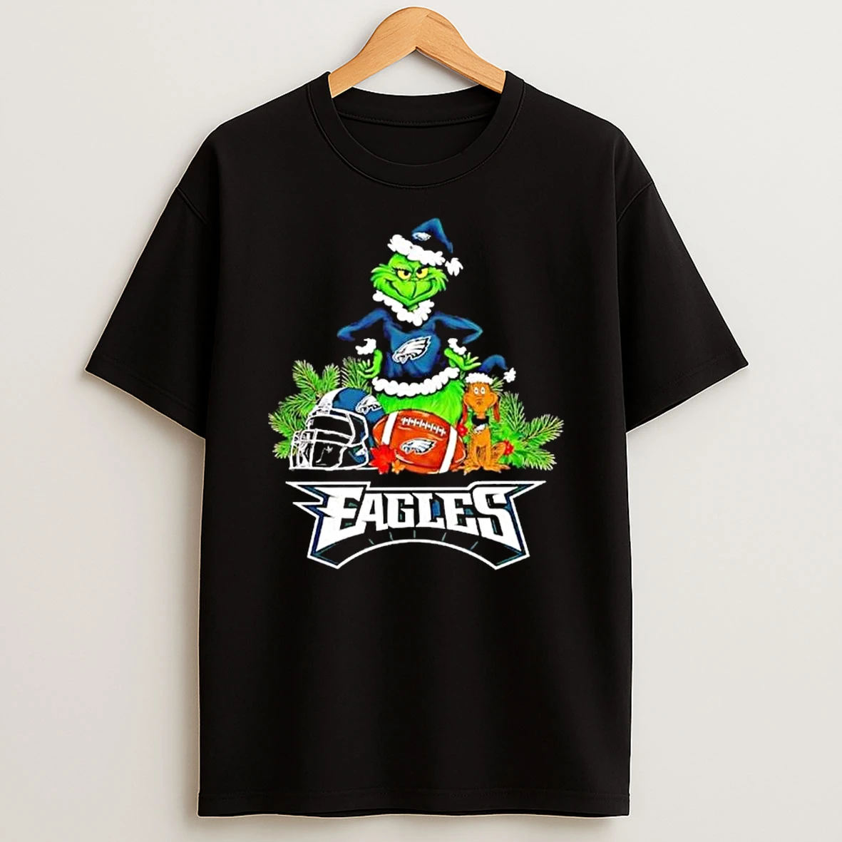 Vflippa Legendusashirt 20251219_092404 273_the Grinch And Max Philadelphia Eagles Christmas Helmet Items T Shirt