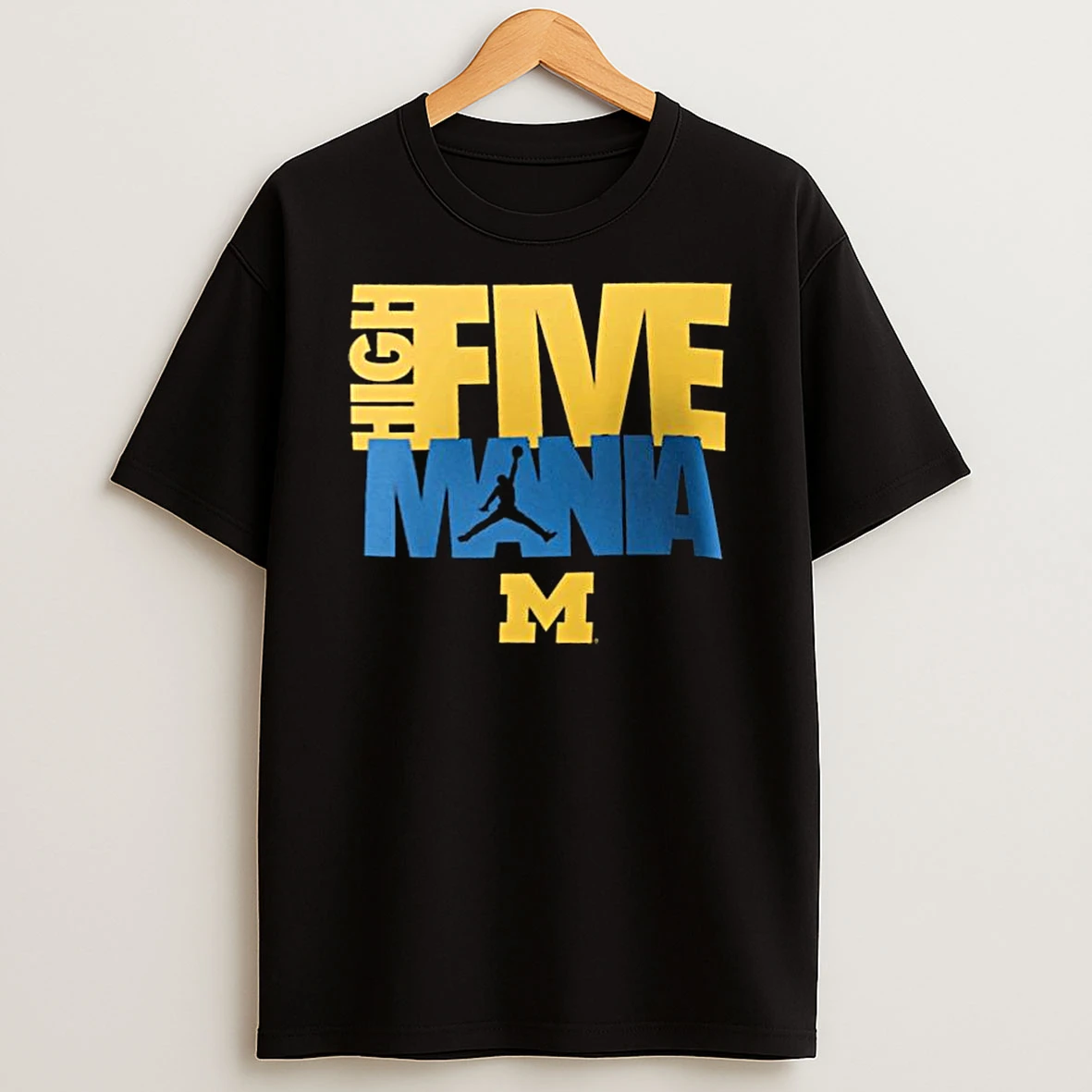 Vflippa Legendusashirt 20251222_123106 53_michigan Wolverines High Five Mania T Shirt