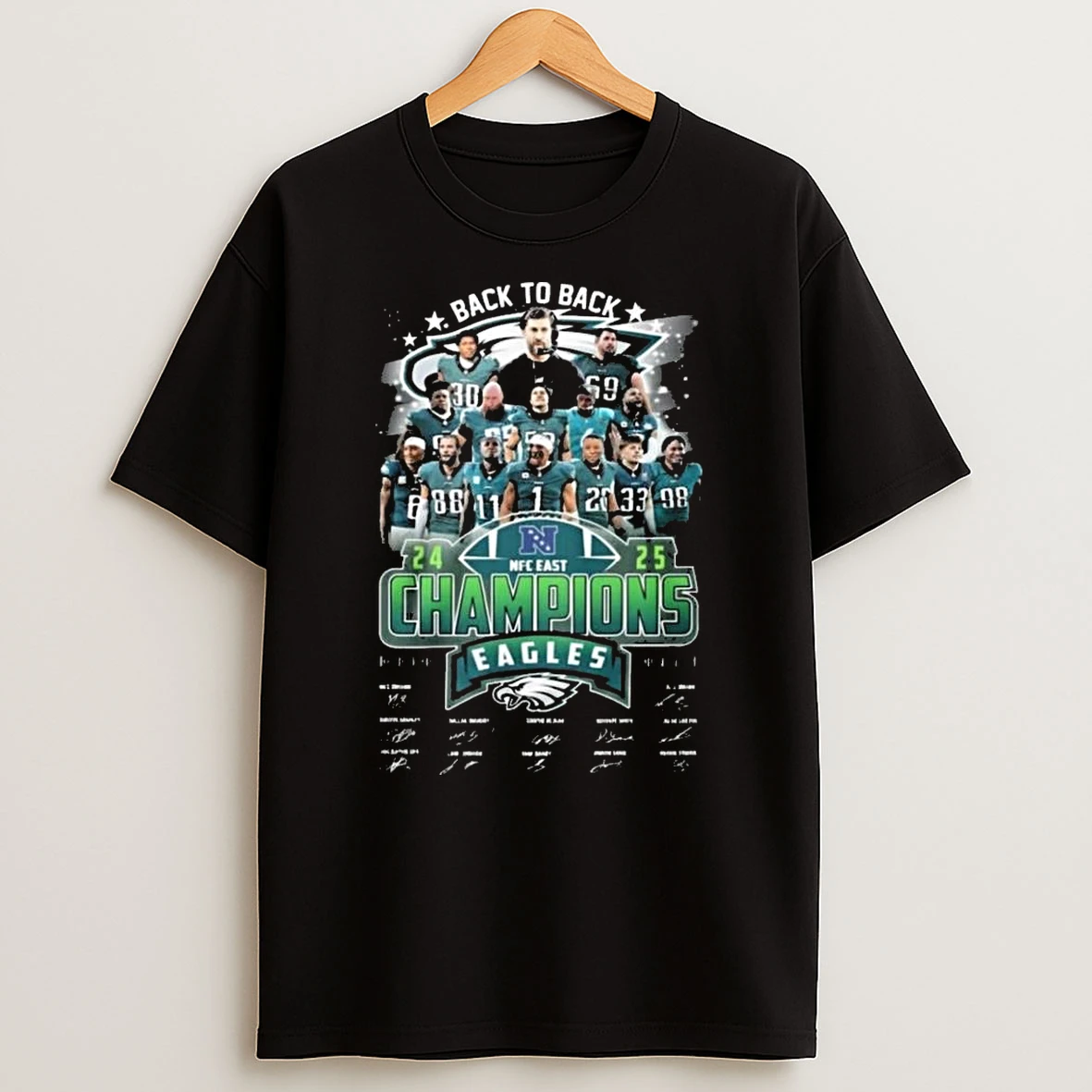 Vflippa Legendusashirt 20251222_123106 53_philadelphia Eagles Back To Back 2025 Nfc East Champions Signatures T Shirt