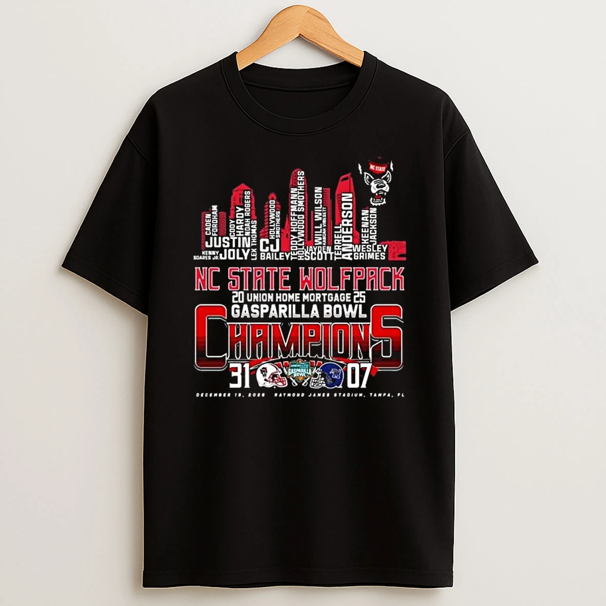 Vflippa Legendusashirt 20251222_130533 68_nc State Wolfpack 2025 Union Home Mortgage Gasparilla Bowl Champions 31 07 Skyline Names T Shirt