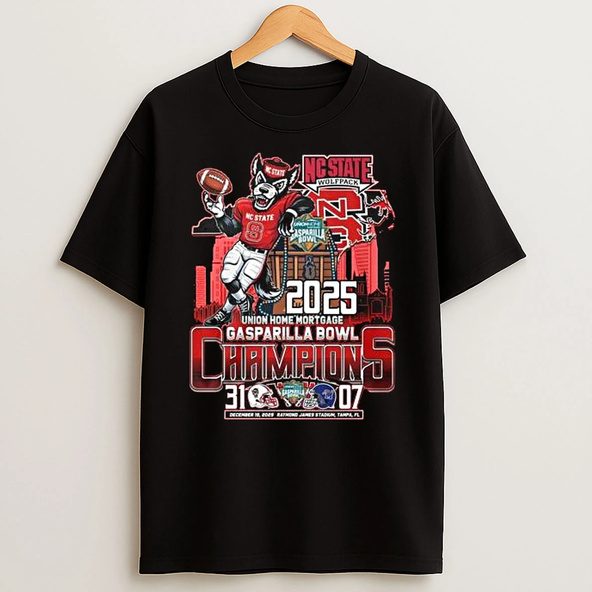 Vflippa Legendusashirt 20251222_170544 112_nc State Wolfpack 2025 Union Home Mortgage Gasparilla Bowl Champions Mascot T Shirt