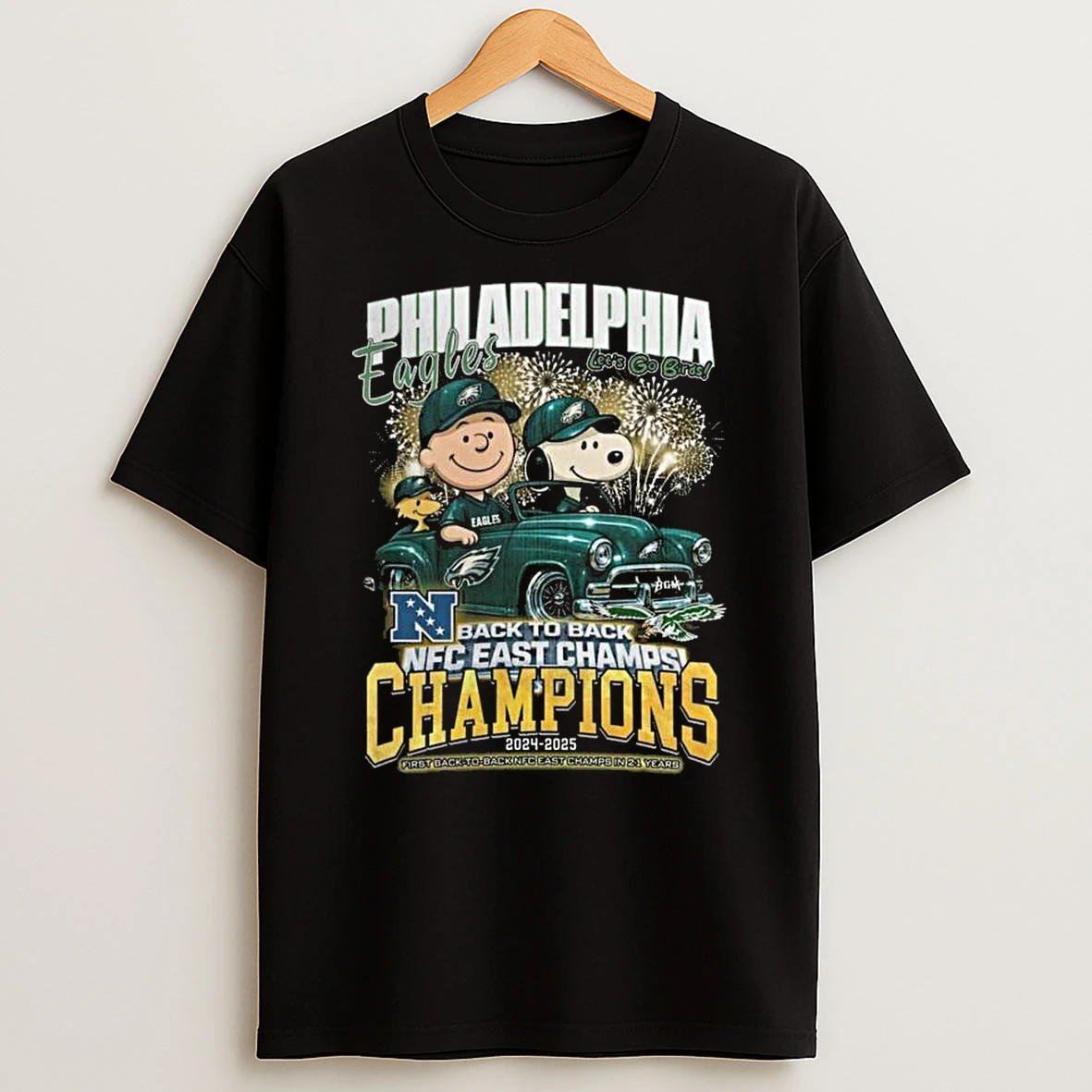 Vflippa Legendusashirt 20251223_094423 85_philadelphia Eagles Snoopy Peanuts Nfc East Division 2025 Champions T Shirt
