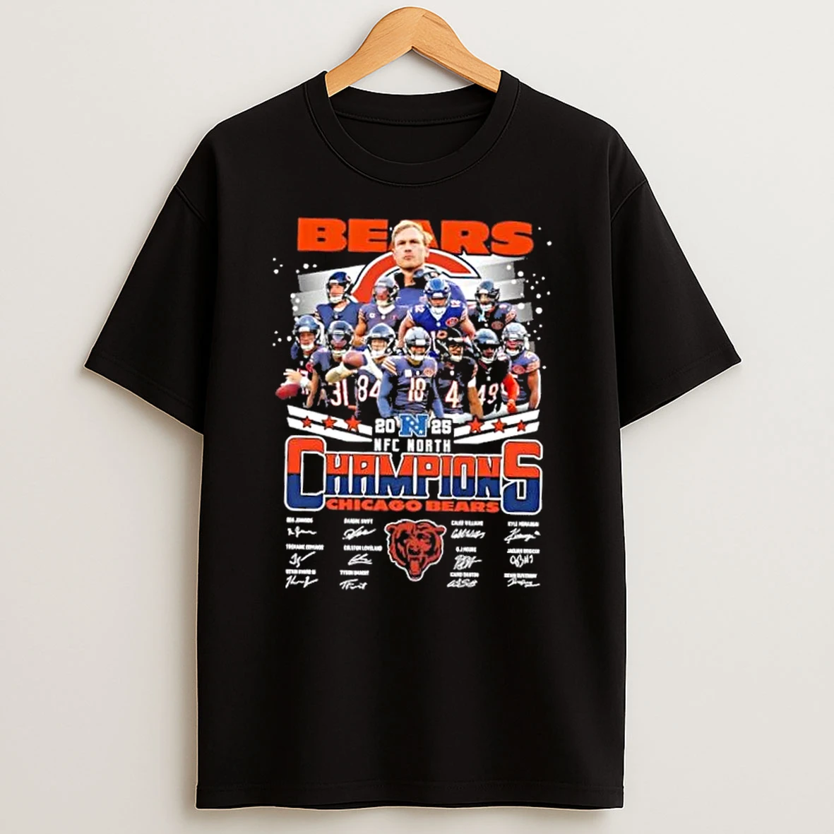 2025 Nfc North Champions Ben Johnson And All Players Chicago Bears Signatures T Shirt