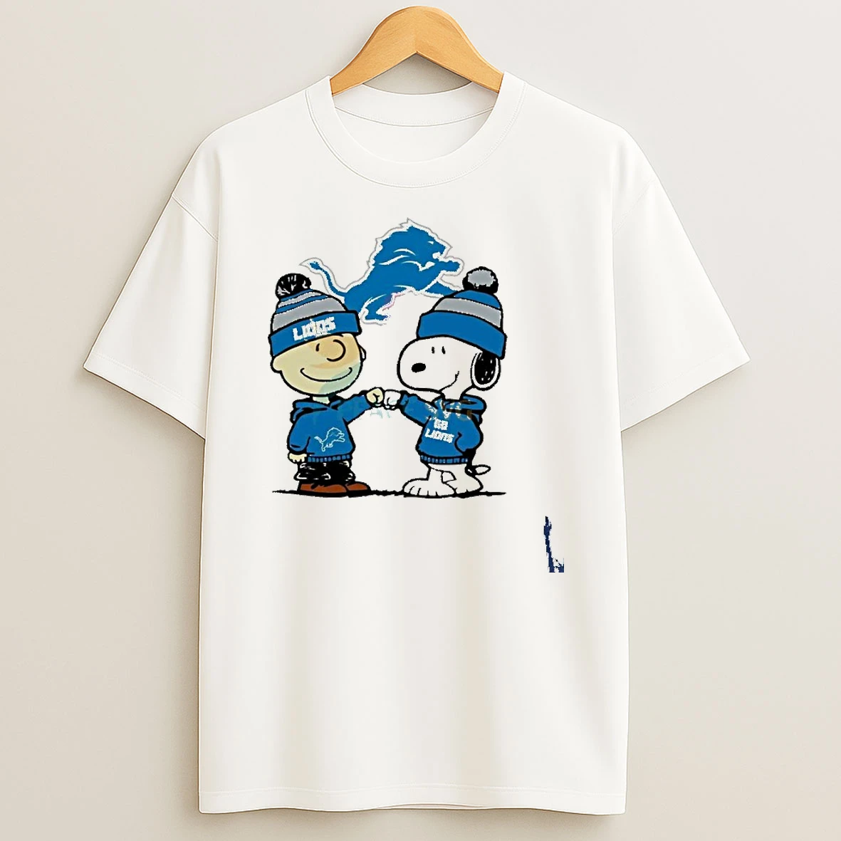 Charlie Brown And Snoopy Detroit Lions Football Logo T Shirt