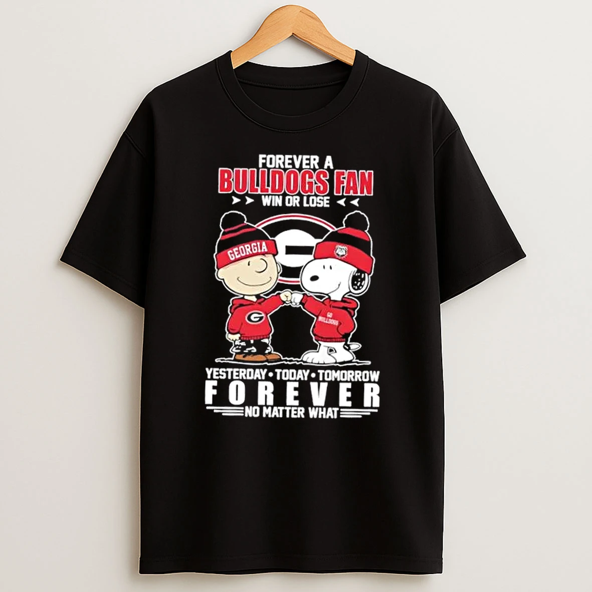 Charlie Brown Fist Bump Snoopy Forever A Georgia Bulldogs Fan Win Or Lose No Matter What T Shirt
