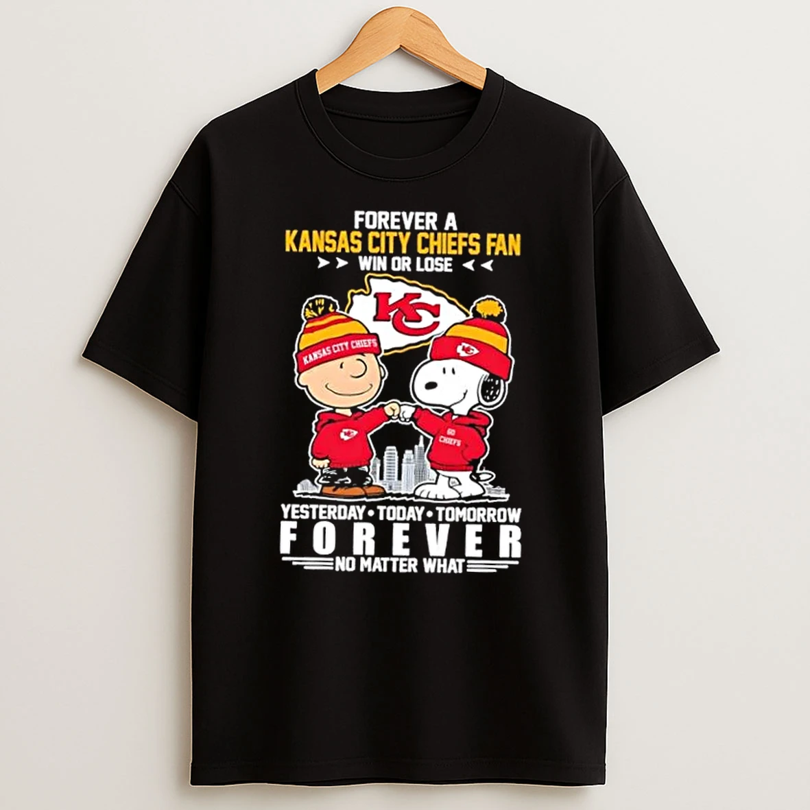 Charlie Brown Fist Bump Snoopy Forever A Kansas City Chiefs Fan Win Or Lose No Matter What T Shirt