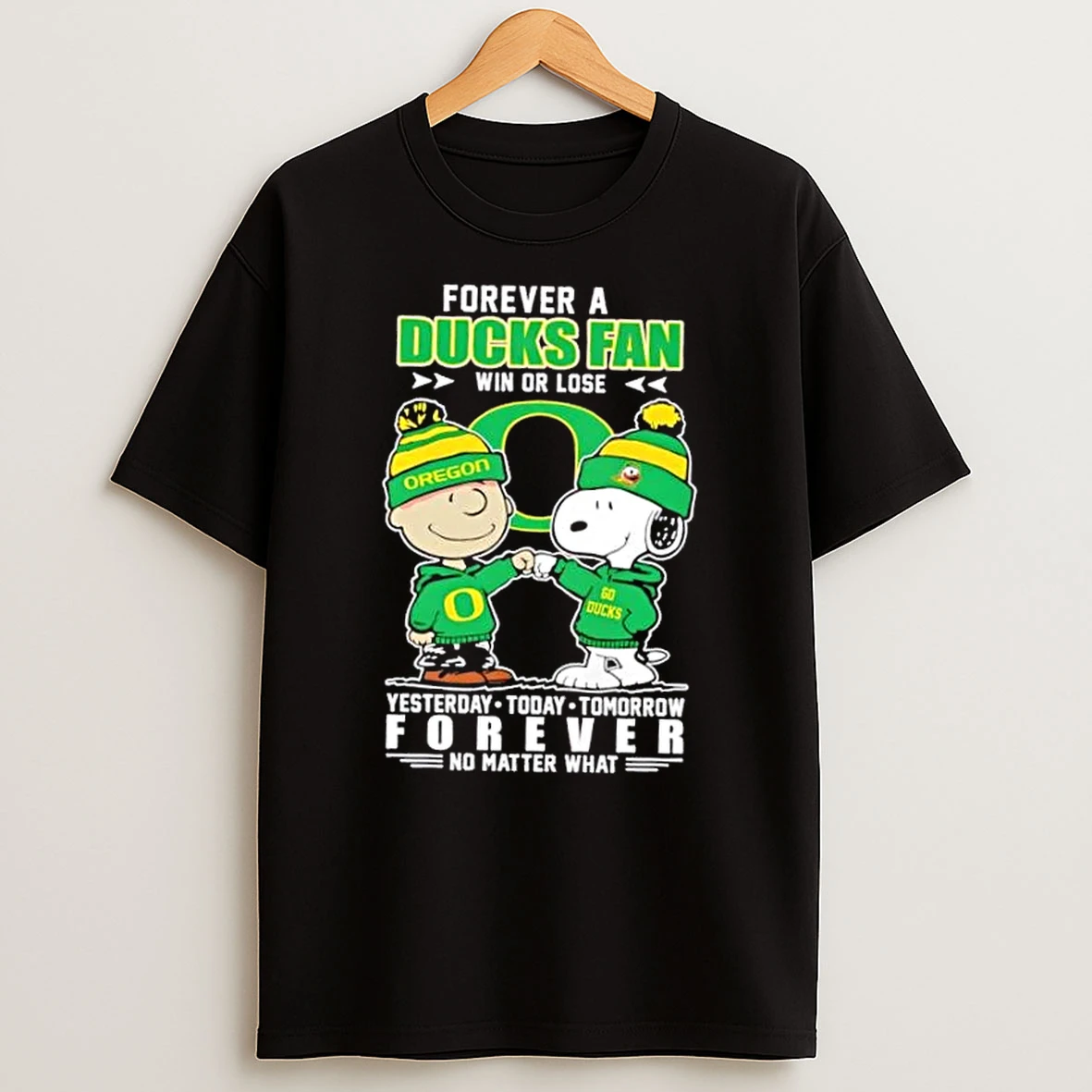 Charlie Brown Fist Bump Snoopy Forever A Oregon Ducks Fan Win Or Lose No Matter What T Shirt