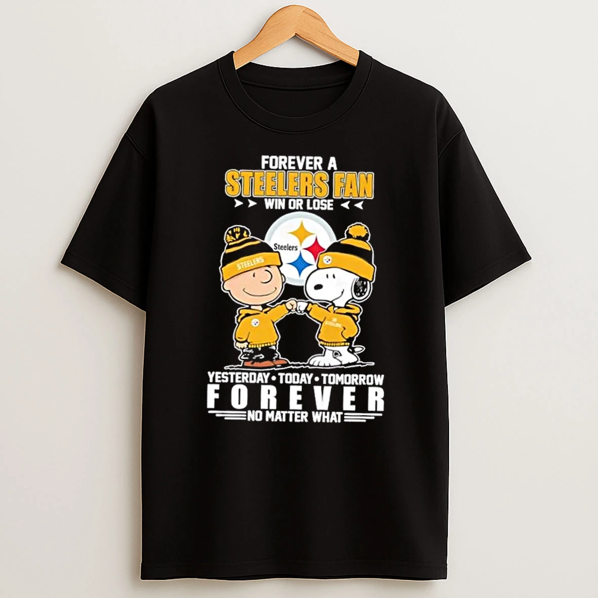 Charlie Brown Fist Bump Snoopy Forever A Pittsburgh Steelers Fan Win Or Lose No Matter What T Shirt
