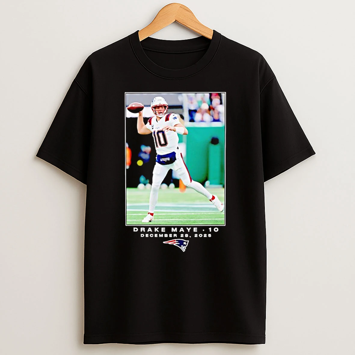 Drake Maye New England Patriots Football Photo T Shirt
