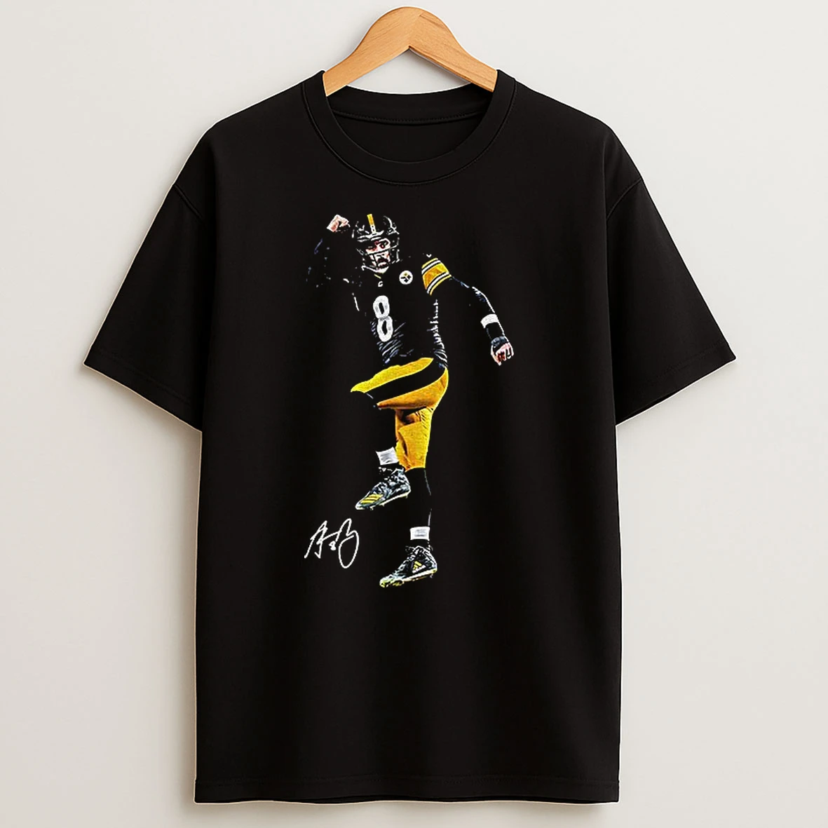 Kenny Pickett Posing 8 Pittsburgh Steelers Football Signature T Shirt