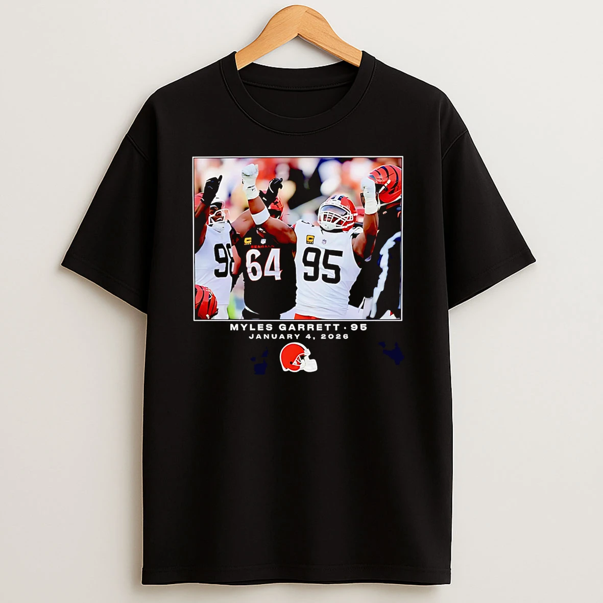 Myles Garrett Black Cleveland Browns Nfl Flash Features Week 18 T Shirt