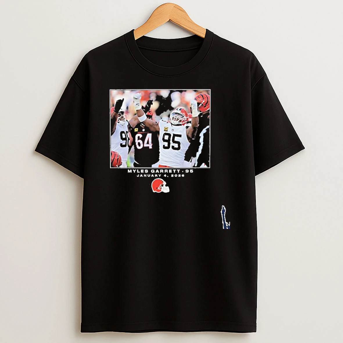 Myles Garrett Cleveland Browns Nfl Flash Features Week 18 T Shirt
