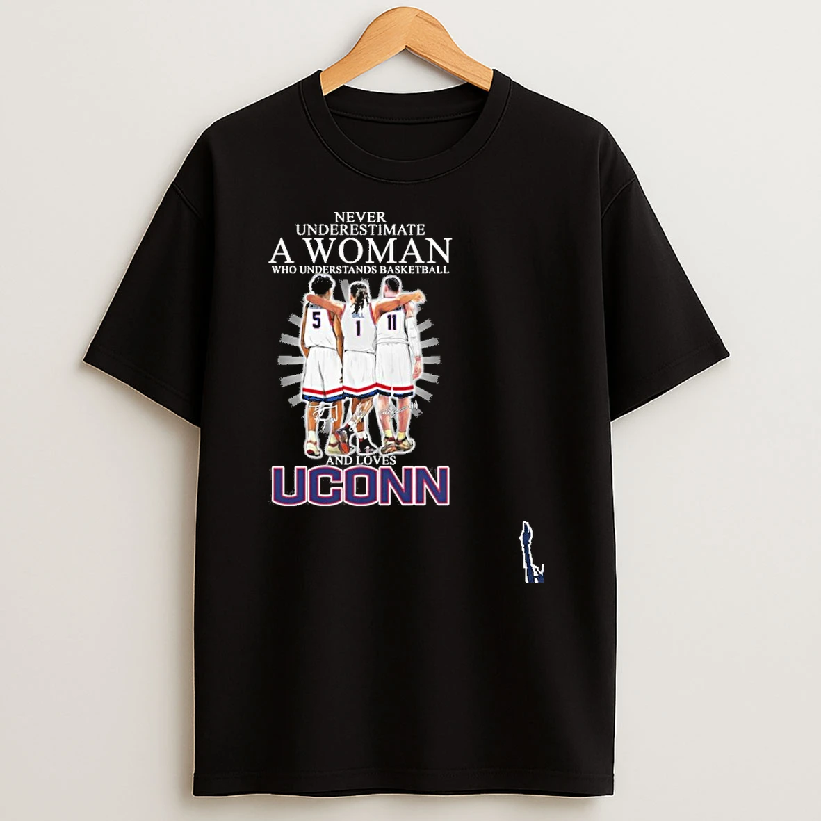 Never Underestimate A Woman Who Understands Basketball And Loves Uconn Huskies 2026 T Shirt