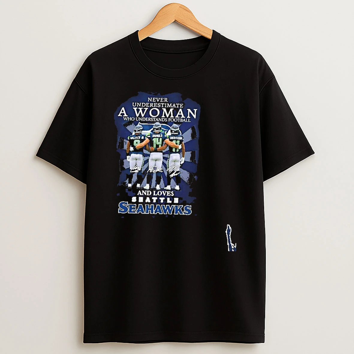 Never Underestimate A Woman Who Understands Football Team Player Signature And Loves Seattle Seahawks T Shirt