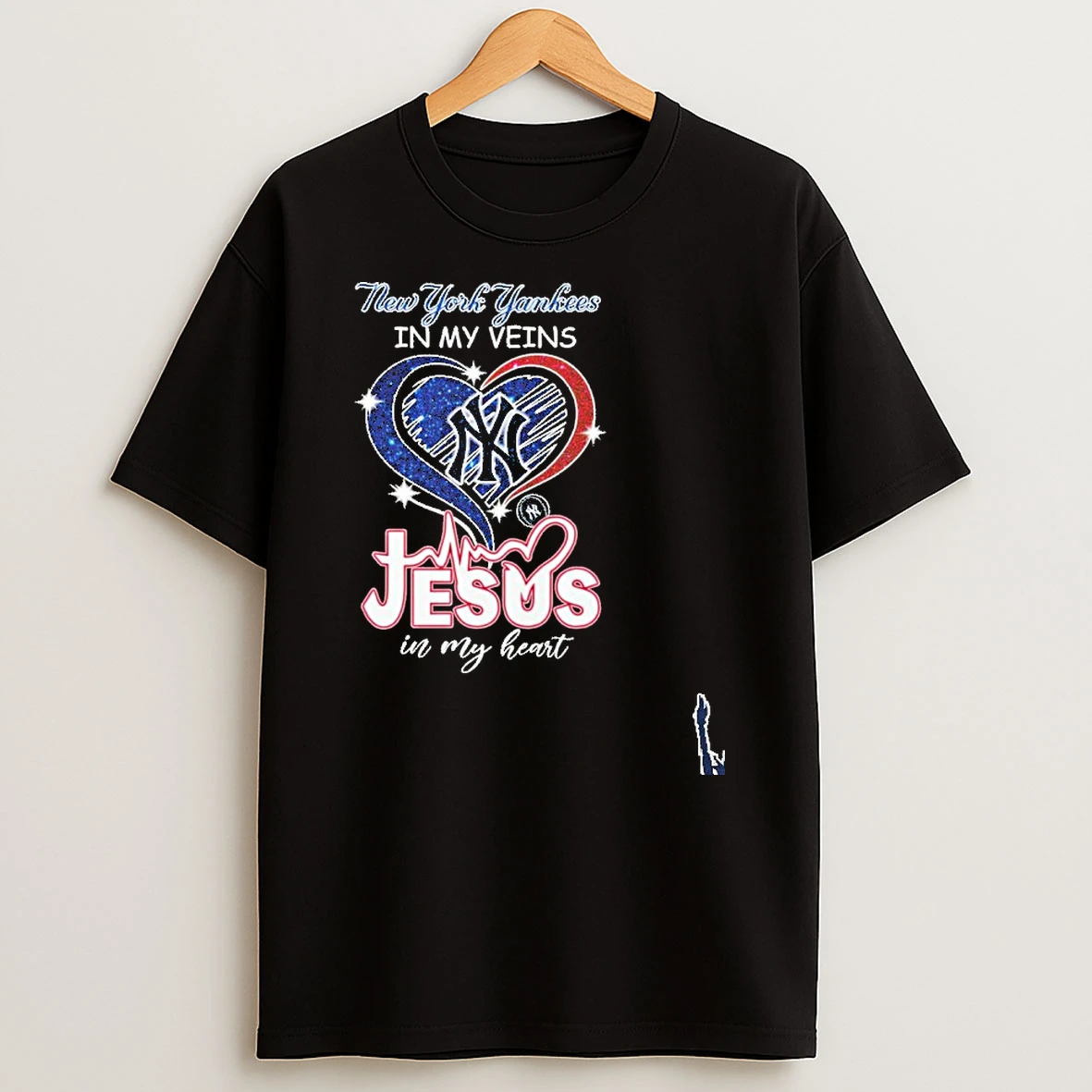 New York Yankees In My Veins Heart Jesus In My Heart T Shirt