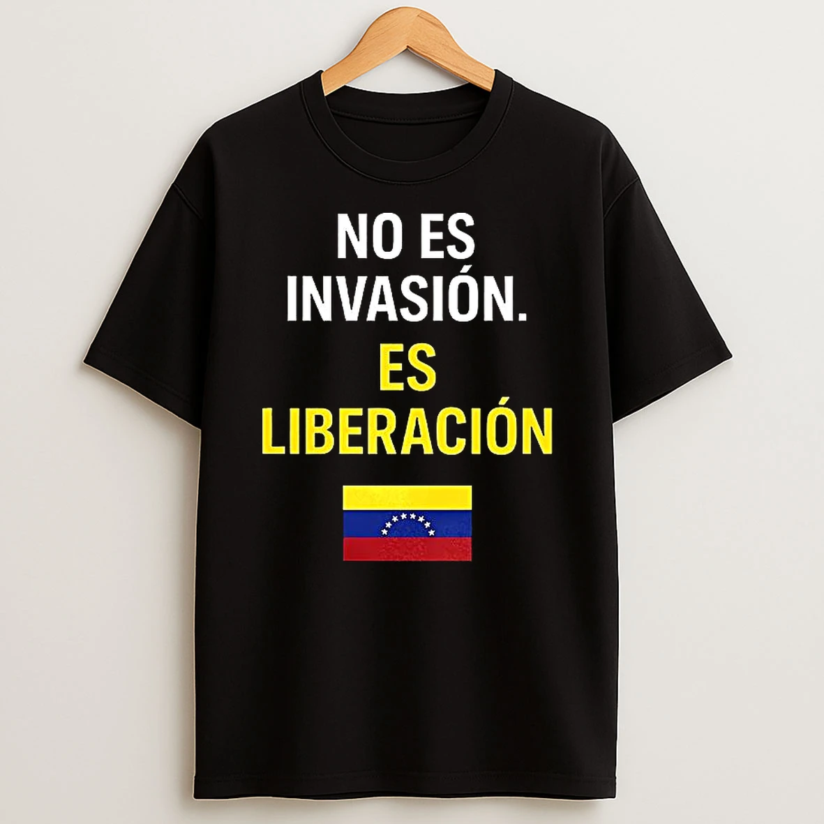No Es Invasion Es Liberacion Flag T Shirt