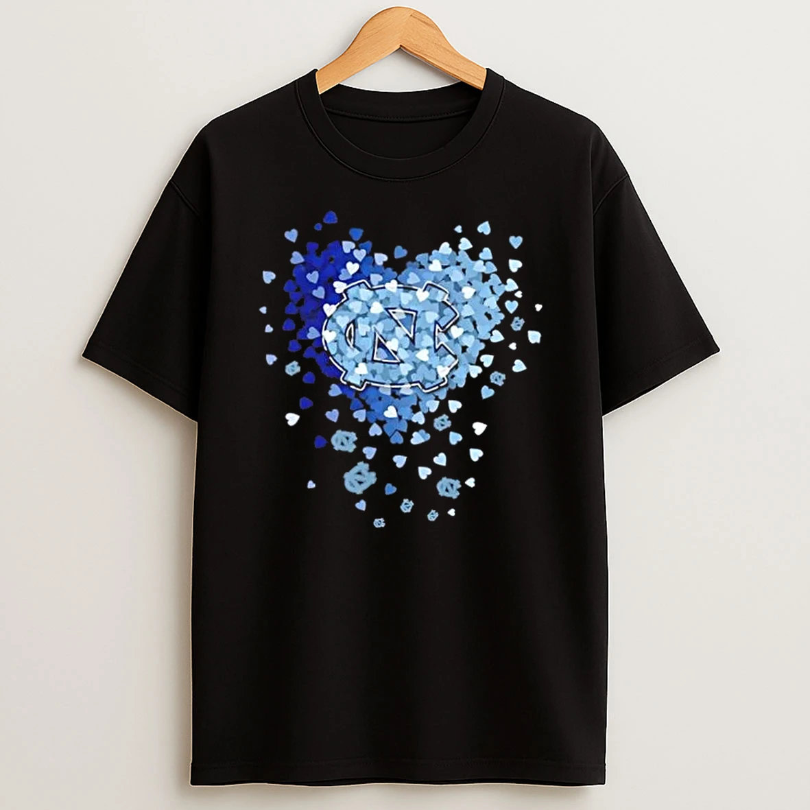 North Carolina Tar Heels Football Fans Hearts And Soul T Shirt