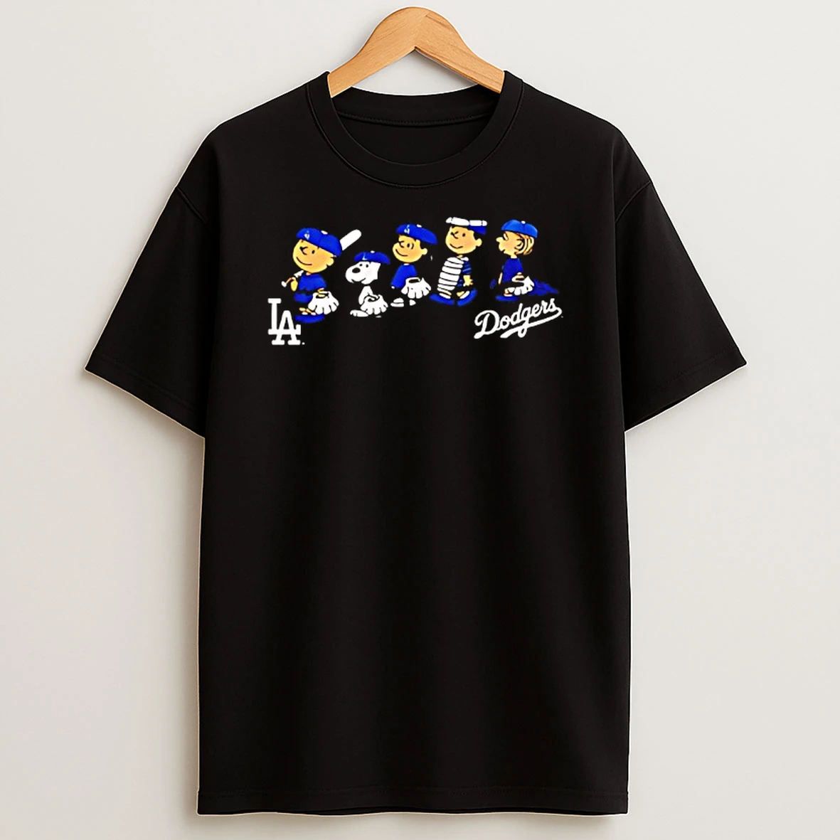 Peanuts Snoopy Charlie Brown Los Angeles Dodgers Baseball Team T Shirt