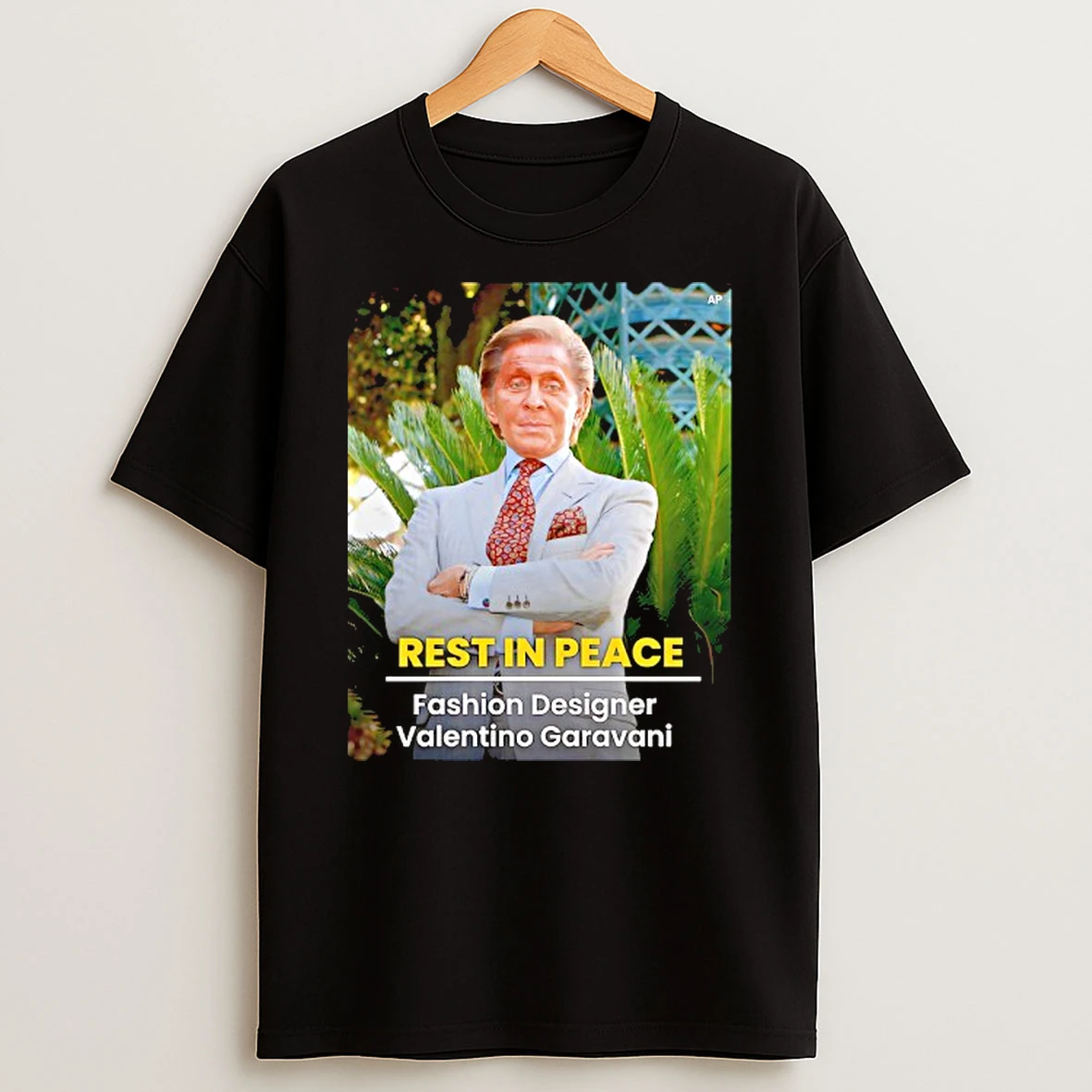 Rest In Peace Fashion Designer Valentino Garavani 1932 2026 T Shirt