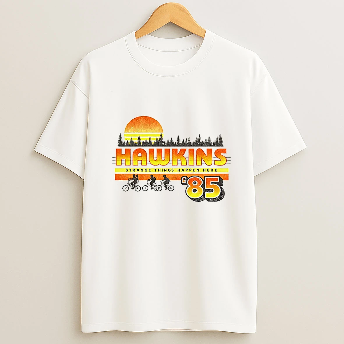 Retro 80s Sci Fi Town85 Strange Things Happen Here T Shirt