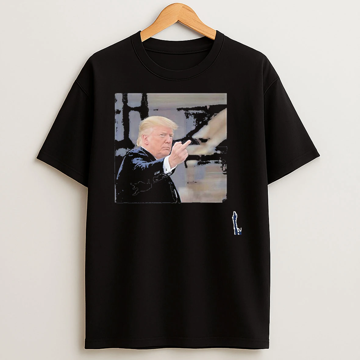 Trump Middle Finger To Ford Worker Viral 2026 T Shirt
